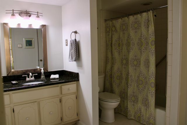 2131 SONNING DR, Germantown, TN 38138