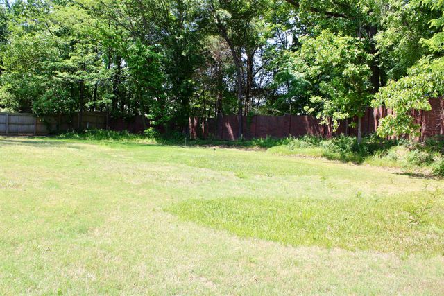 2131 SONNING DR, Germantown, TN 38138