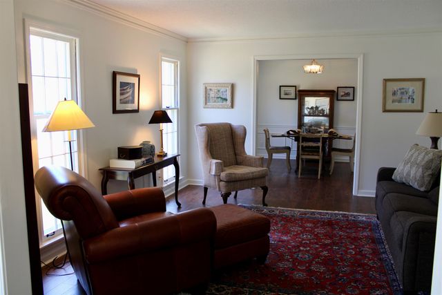 2131 SONNING DR, Germantown, TN 38138