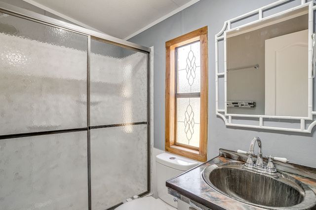 173 Briar Oaks Drive, Azle, TX 76020