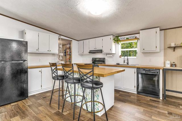 5359 Bodega Dr, Milton, FL 32583