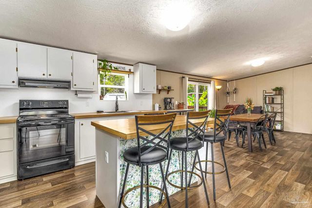 5359 Bodega Dr, Milton, FL 32583