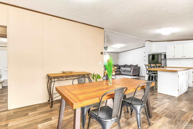 5359 Bodega Dr, Milton, FL 32583