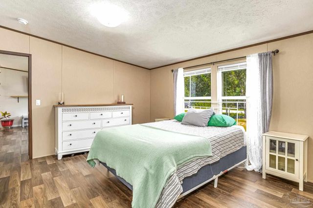 5359 Bodega Dr, Milton, FL 32583