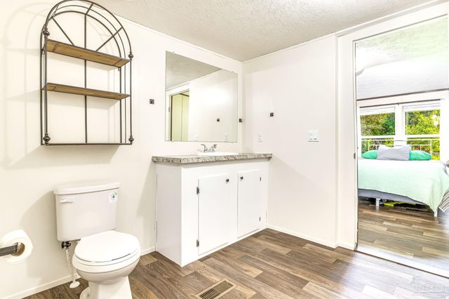 5359 Bodega Dr, Milton, FL 32583