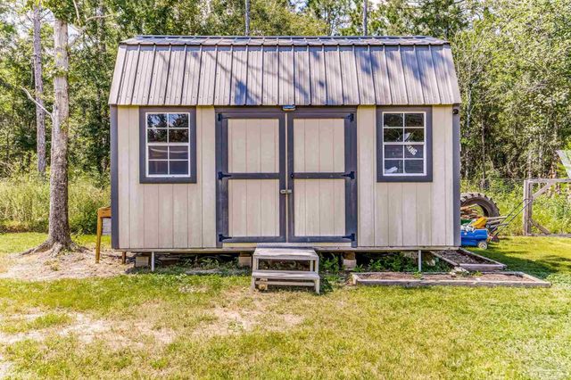 5359 Bodega Dr, Milton, FL 32583