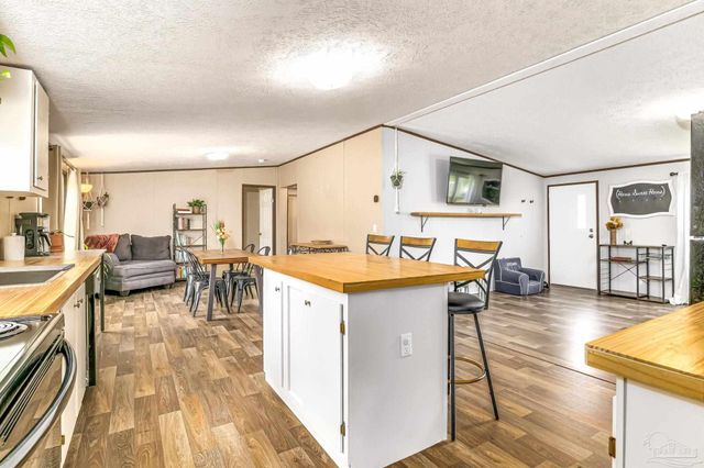 5359 Bodega Dr, Milton, FL 32583