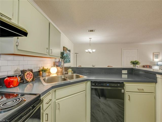 107 Stratford DR K, Williamsburg, VA 23185