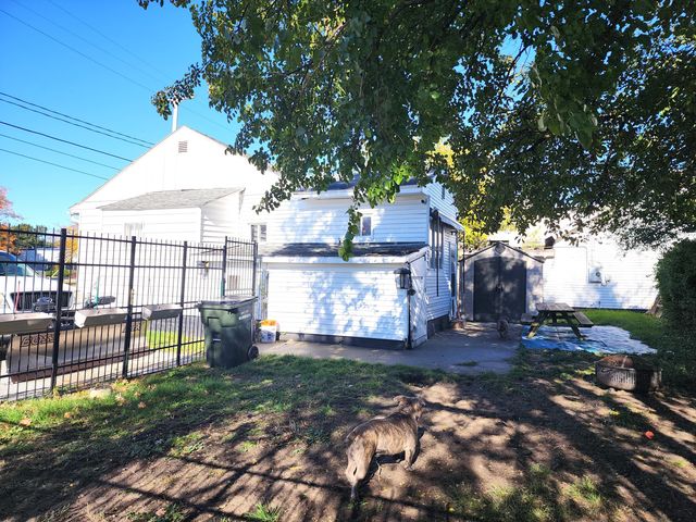 1616 S Getty Street, Muskegon City, MI 49442