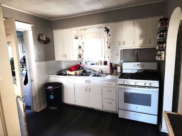 1616 S Getty Street, Muskegon City, MI 49442