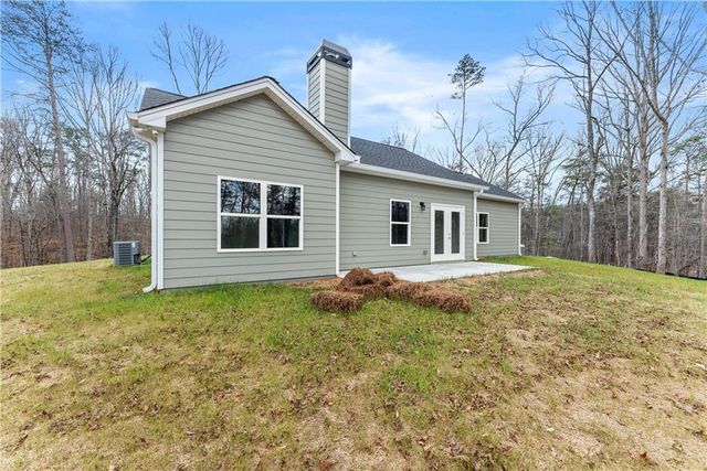 96 Hawks Ridge Ct, Cleveland, GA 30528