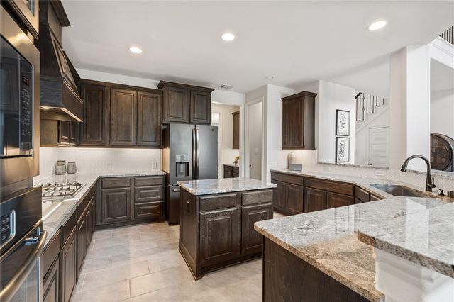19719 Raccoon Hollow Way, Cypress, TX 77433
