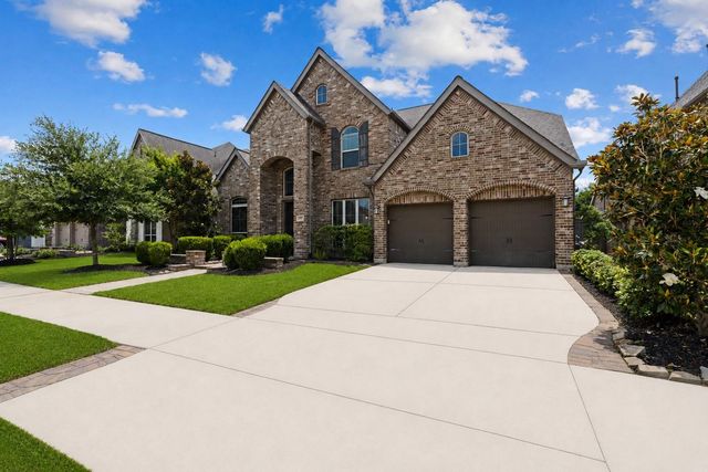 19719 Raccoon Hollow Way, Cypress, TX 77433