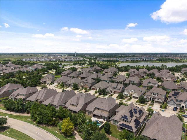19719 Raccoon Hollow Way, Cypress, TX 77433