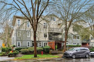 7912 170th Avenue NE #304, Redmond, WA 98052