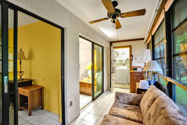 9414 S BELFORT Circle 215, Tamarac, FL 33321