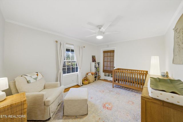 5111 E Sunset Rd, Knoxville, TN 37914