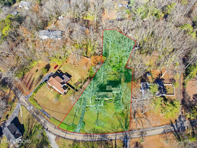 5111 E Sunset Rd, Knoxville, TN 37914