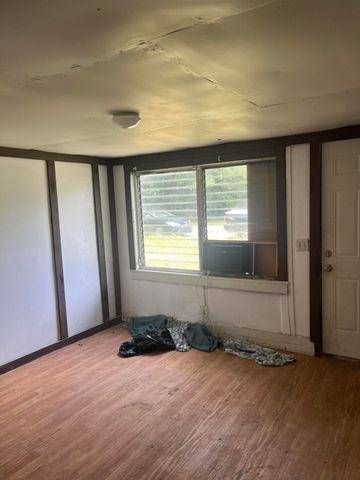 401-409 Brock East Avenue, Crestview, FL 32539