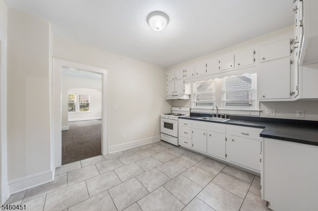 11 Evergreen Ave, Bloomfield Twp., NJ 07003