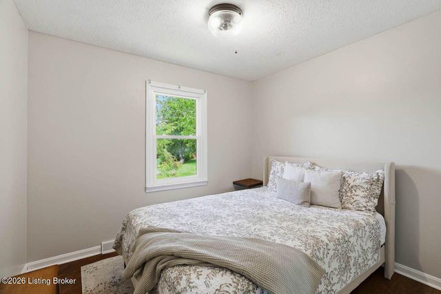 44 Tinted Cloud Cir, Elizabethtown, KY 42701