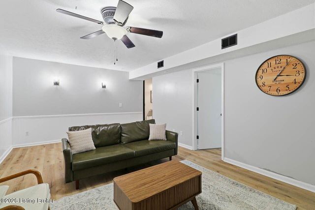 44 Tinted Cloud Cir, Elizabethtown, KY 42701