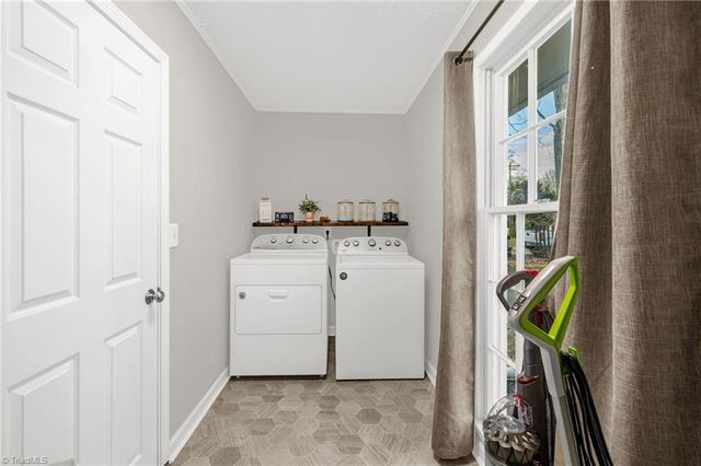 590 Cedar Lane, Reidsville, NC 27320