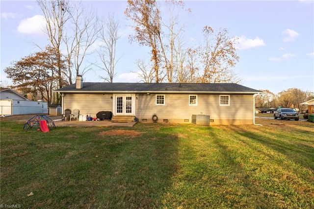 590 Cedar Lane, Reidsville, NC 27320