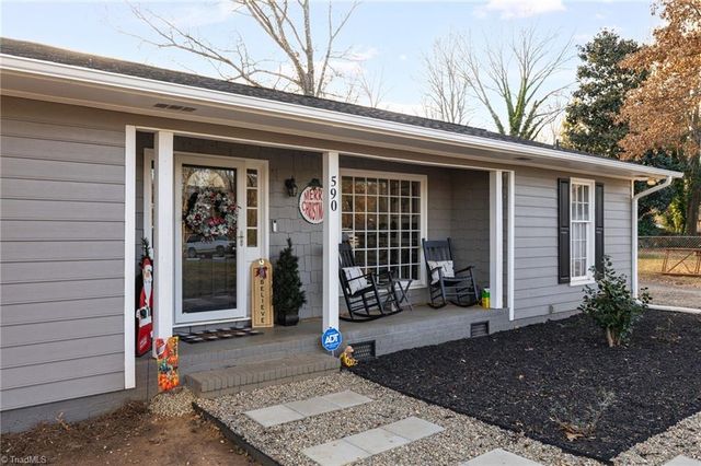 590 Cedar Lane, Reidsville, NC 27320