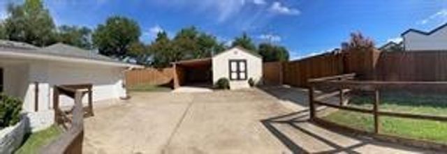 7349 Royal Circle, Dallas, TX 75230