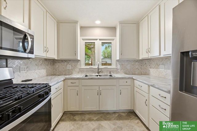 7416 S 28th Street, Bellevue, NE 68147