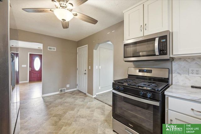 7416 S 28th Street, Bellevue, NE 68147