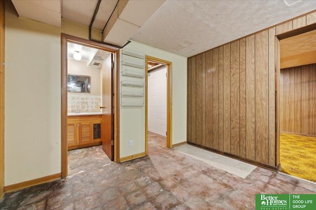 7416 S 28th Street, Bellevue, NE 68147