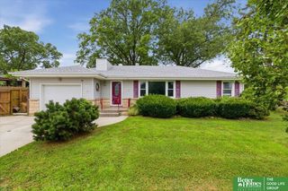 7416 S 28th Street, Bellevue, NE 68147