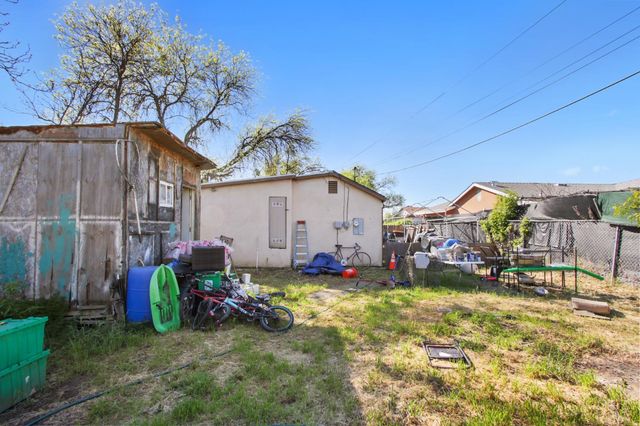 3932 Branch St, Sacramento, CA 95838