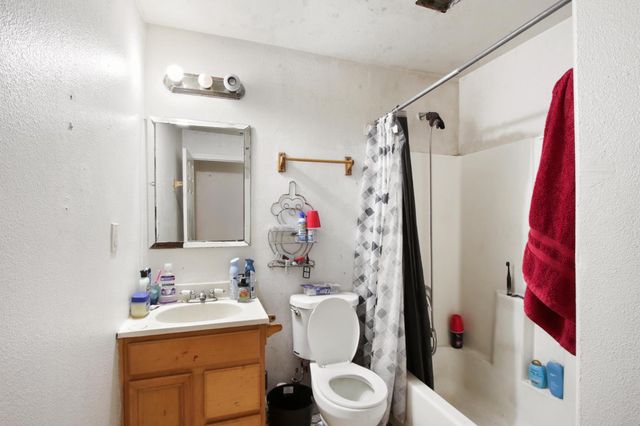 3932 Branch St, Sacramento, CA 95838