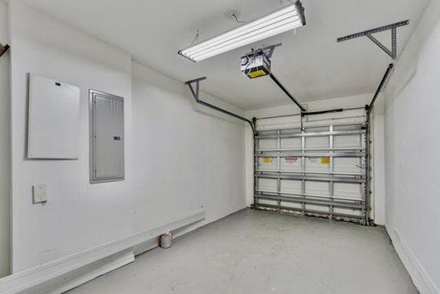 330 SW 2nd Avenue 14, Hallandale Beach, FL 33009