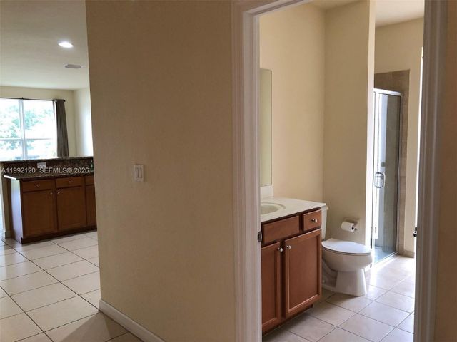 17000 SW 90th Ter 0, Miami, FL 33196