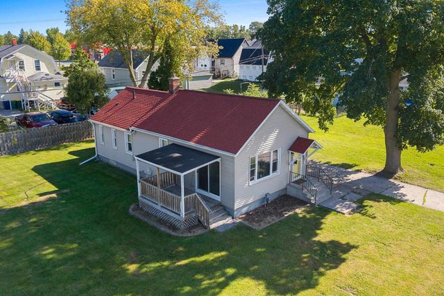 1571 CHARLES STREET, Green Bay, WI 54302