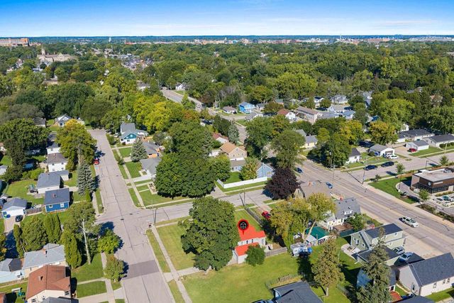 1571 CHARLES STREET, Green Bay, WI 54302