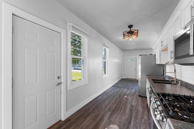 1571 CHARLES STREET, Green Bay, WI 54302