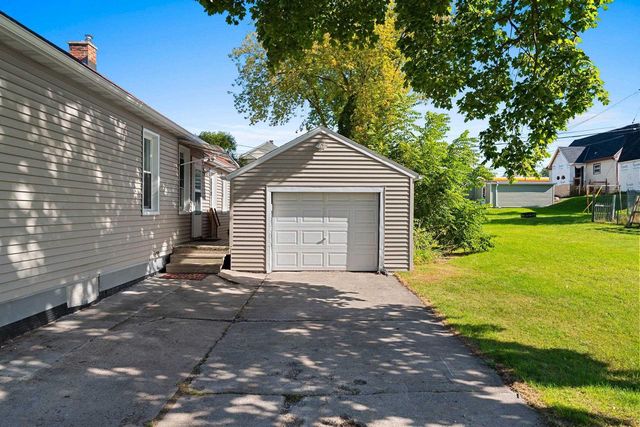1571 CHARLES STREET, Green Bay, WI 54302