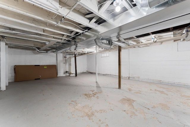 1571 CHARLES STREET, Green Bay, WI 54302