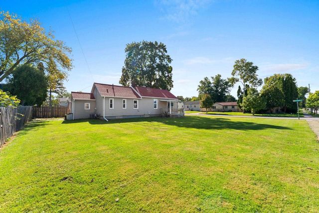1571 CHARLES STREET, Green Bay, WI 54302