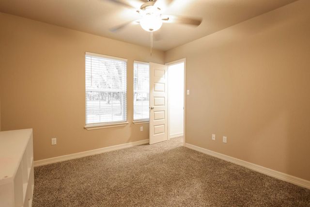 62 Nelson Court, Jones Creek, TX 77541