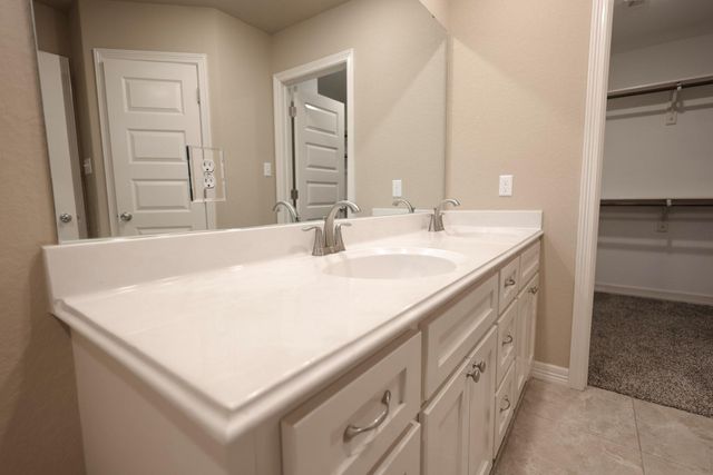 62 Nelson Court, Jones Creek, TX 77541