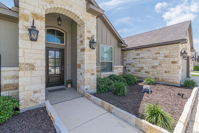 5302 Guston Hall, San Antonio, TX 78263