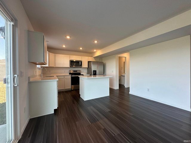 4701 Heathermoor Lane, New Haven, IN 46774