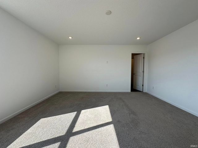 4701 Heathermoor Lane, New Haven, IN 46774