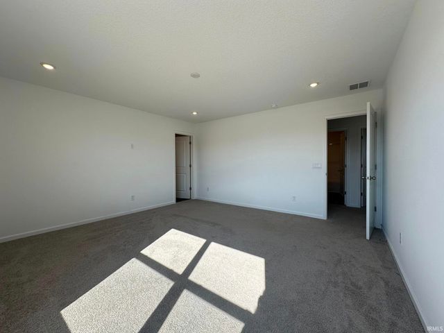 4701 Heathermoor Lane, New Haven, IN 46774